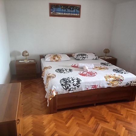 Apartment Zdenka 1 特罗吉尔 外观 照片